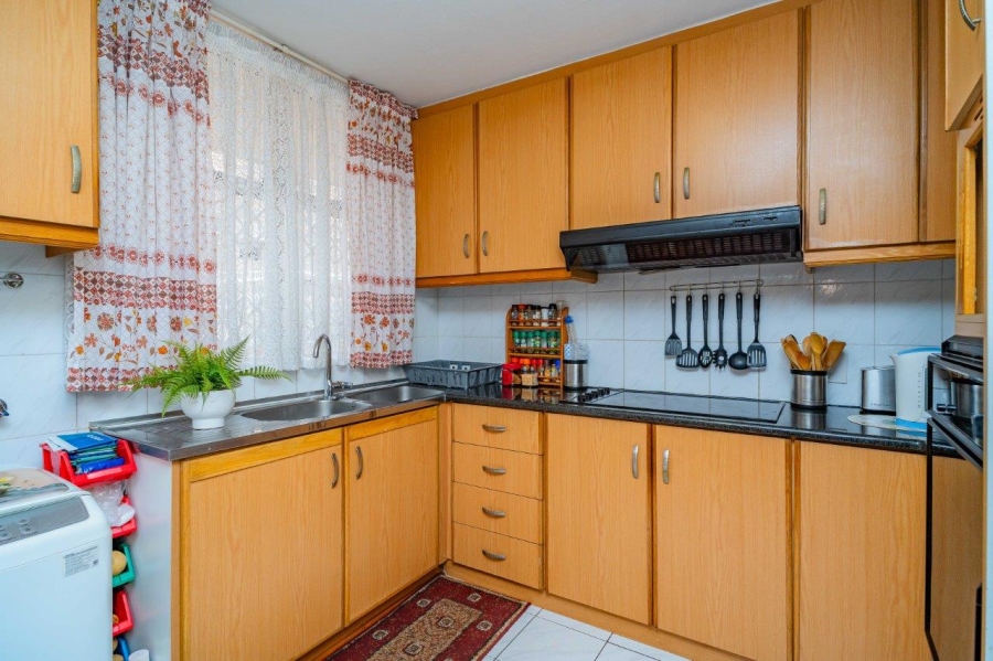To Let 3 Bedroom Property for Rent in Sherwood KwaZulu-Natal
