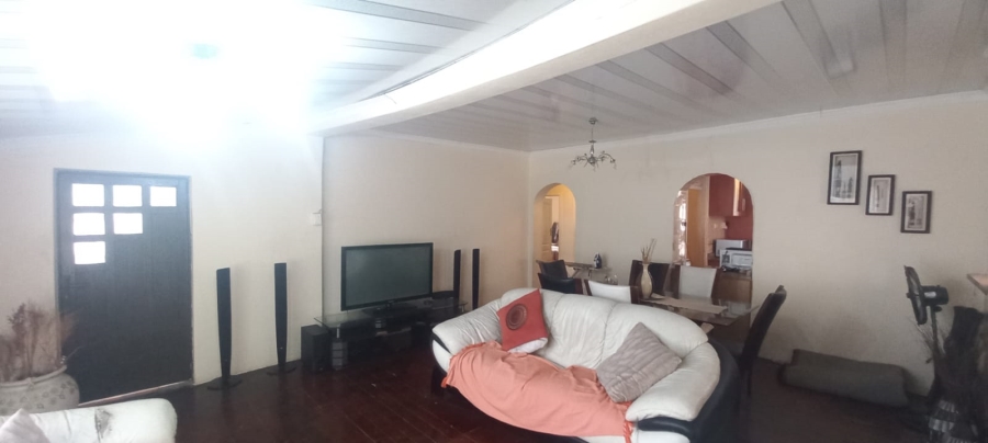 3 Bedroom Property for Sale in Glenwood KwaZulu-Natal