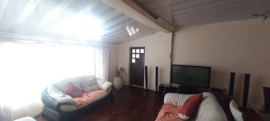 3 Bedroom Property for Sale in Glenwood KwaZulu-Natal