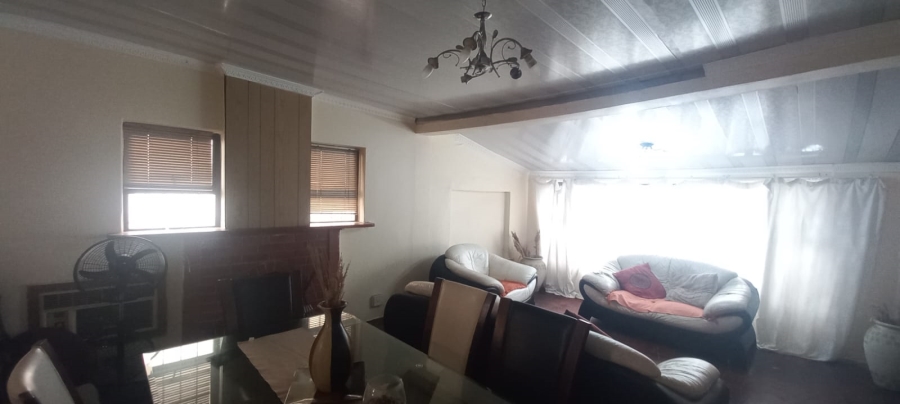 3 Bedroom Property for Sale in Glenwood KwaZulu-Natal