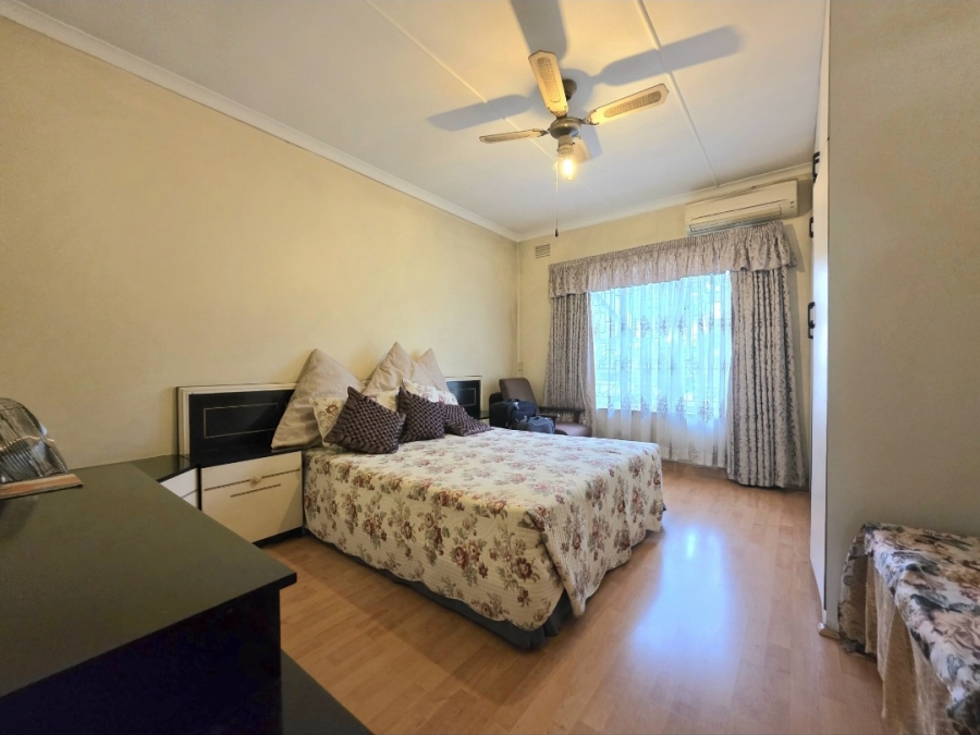 4 Bedroom Property for Sale in Isipingo Hills KwaZulu-Natal