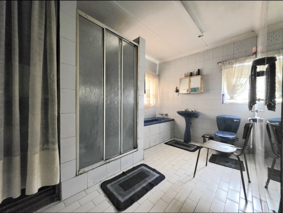 4 Bedroom Property for Sale in Isipingo Hills KwaZulu-Natal
