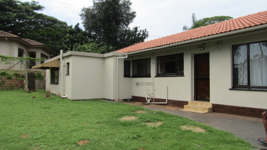 7 Bedroom Property for Sale in Athlone Park KwaZulu-Natal