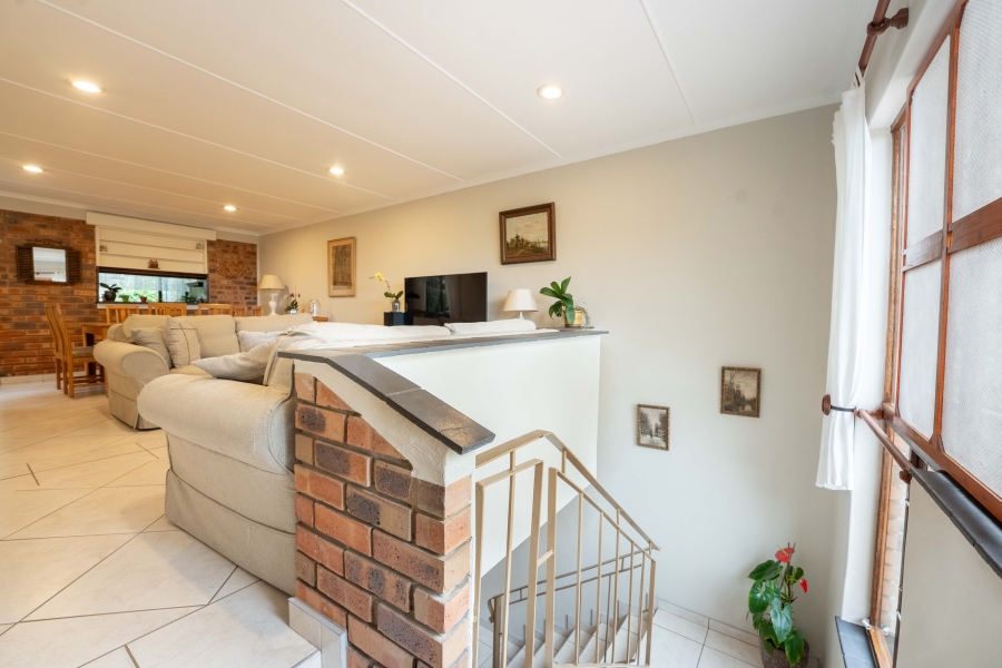 2 Bedroom Property for Sale in Kloof KwaZulu-Natal