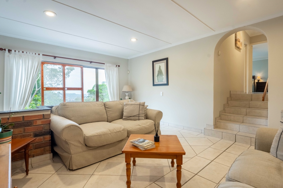 2 Bedroom Property for Sale in Kloof KwaZulu-Natal