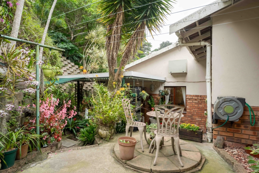 2 Bedroom Property for Sale in Kloof KwaZulu-Natal