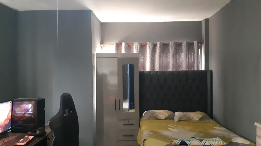 To Let 1 Bedroom Property for Rent in Amanzimtoti KwaZulu-Natal