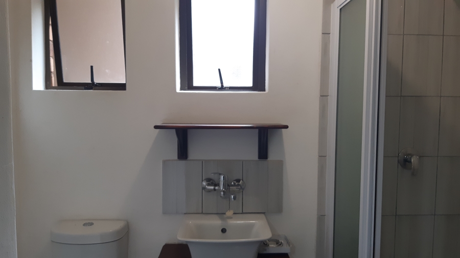 To Let 1 Bedroom Property for Rent in Amanzimtoti KwaZulu-Natal