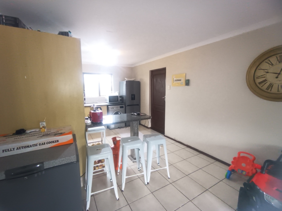 2 Bedroom Property for Sale in Montclair KwaZulu-Natal