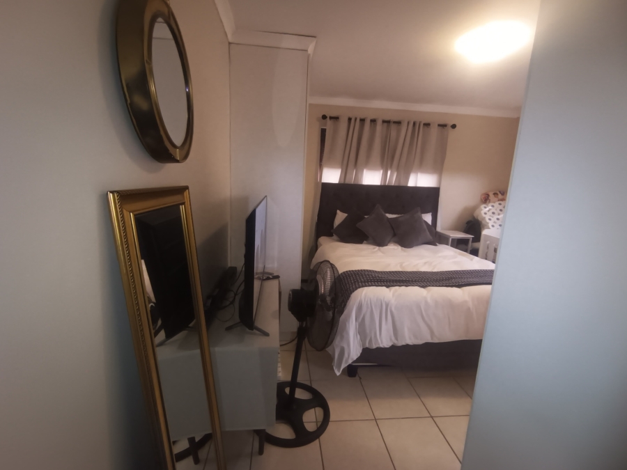 2 Bedroom Property for Sale in Montclair KwaZulu-Natal