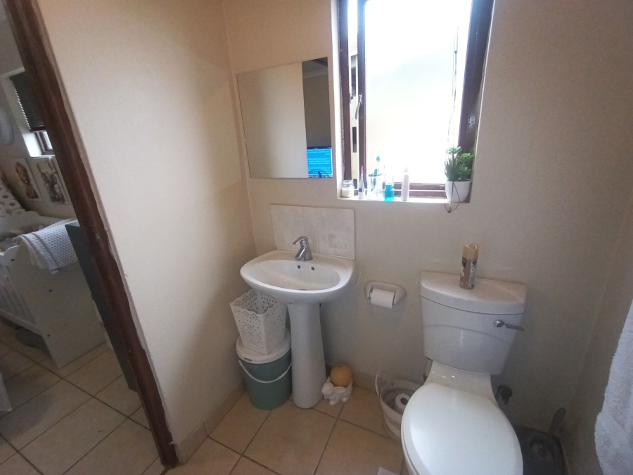 2 Bedroom Property for Sale in Montclair KwaZulu-Natal