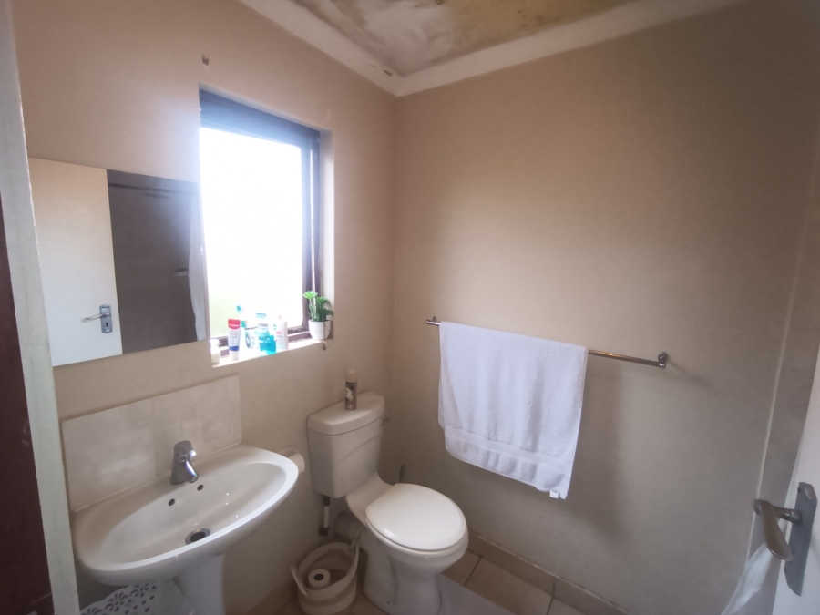 2 Bedroom Property for Sale in Montclair KwaZulu-Natal
