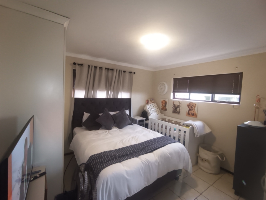 2 Bedroom Property for Sale in Montclair KwaZulu-Natal