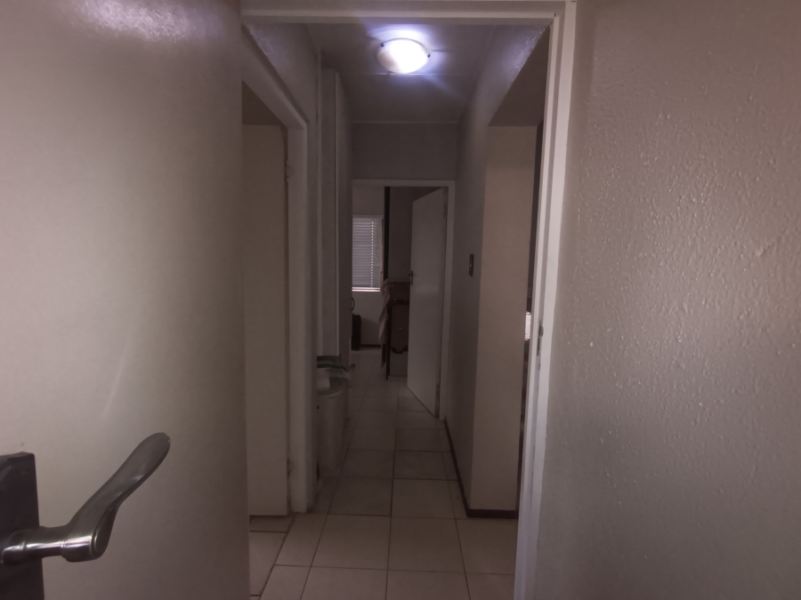 2 Bedroom Property for Sale in Montclair KwaZulu-Natal