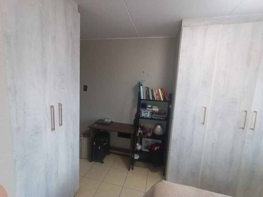 2 Bedroom Property for Sale in Montclair KwaZulu-Natal