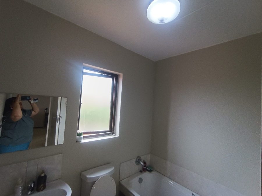 2 Bedroom Property for Sale in Montclair KwaZulu-Natal