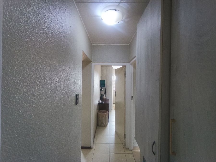 2 Bedroom Property for Sale in Montclair KwaZulu-Natal