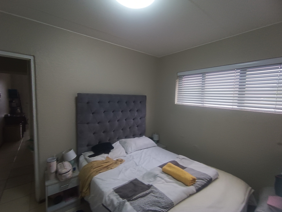 2 Bedroom Property for Sale in Montclair KwaZulu-Natal