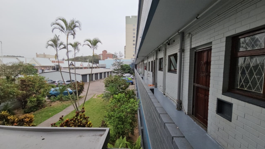 1 Bedroom Property for Sale in Amanzimtoti KwaZulu-Natal