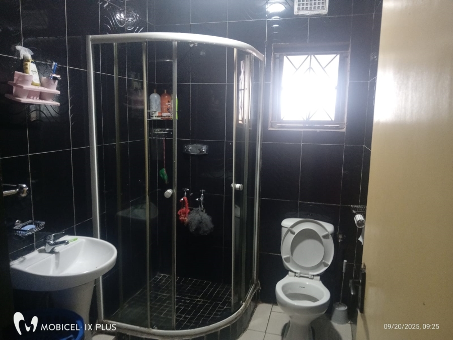 3 Bedroom Property for Sale in Savannah Park KwaZulu-Natal