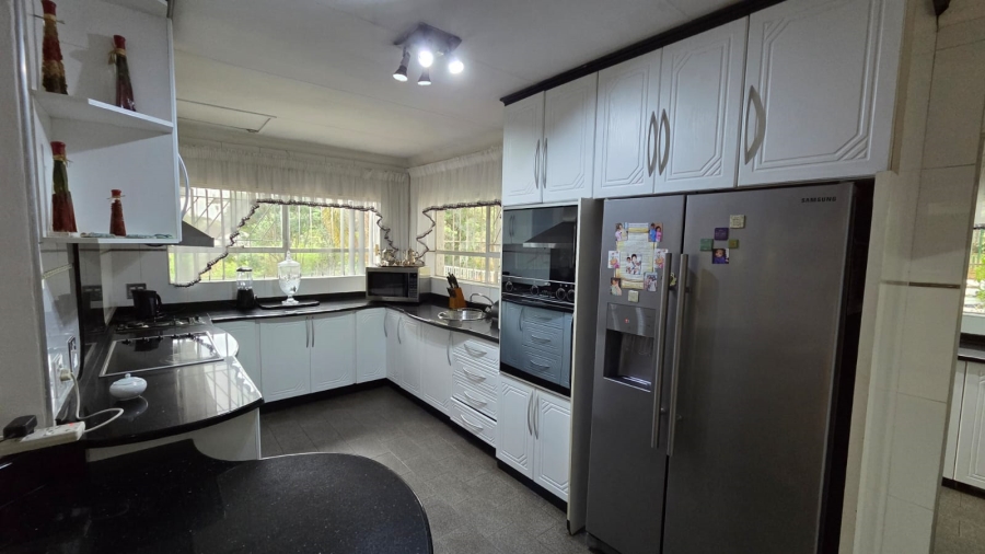 4 Bedroom Property for Sale in Town Bush Valley KwaZulu-Natal