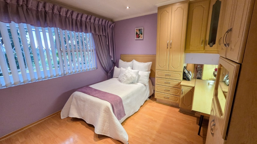 4 Bedroom Property for Sale in Town Bush Valley KwaZulu-Natal