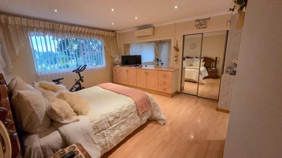 4 Bedroom Property for Sale in Town Bush Valley KwaZulu-Natal