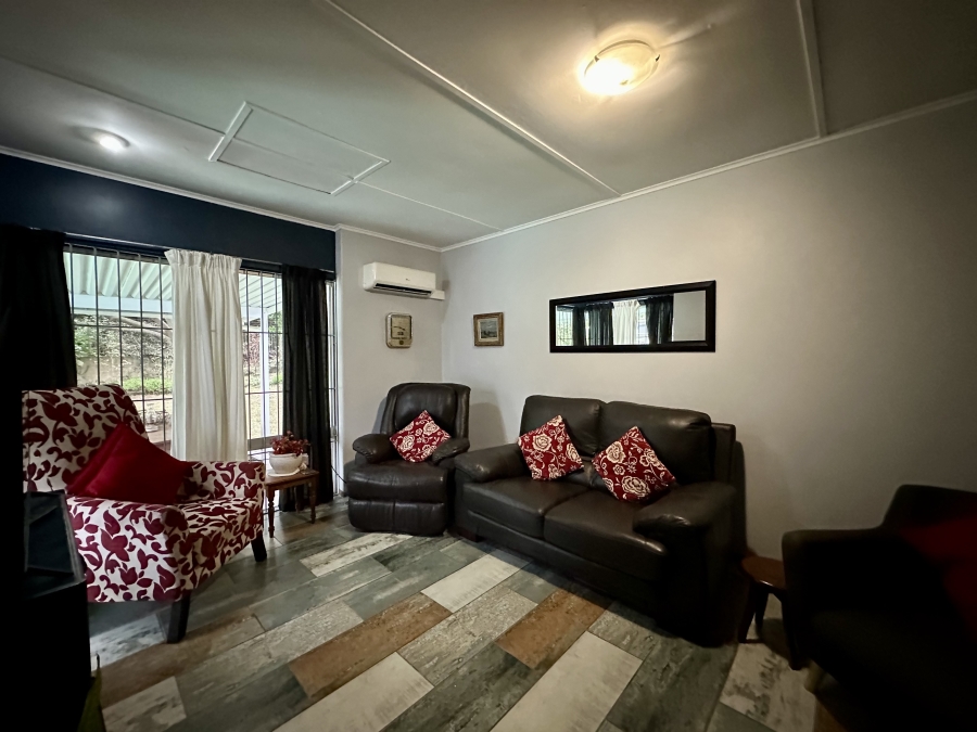 4 Bedroom Property for Sale in Meer En See KwaZulu-Natal