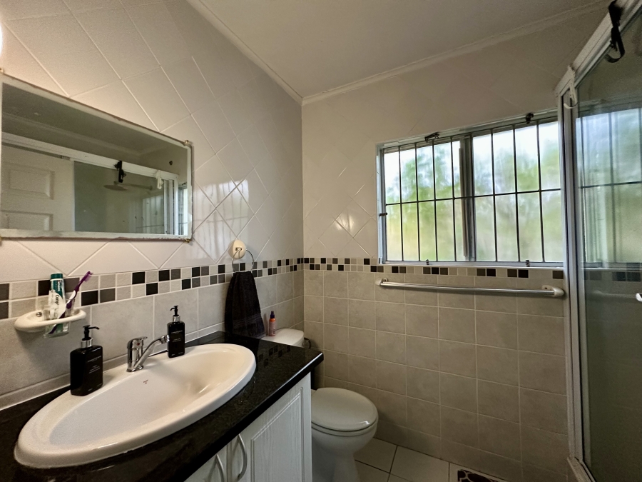 4 Bedroom Property for Sale in Meer En See KwaZulu-Natal