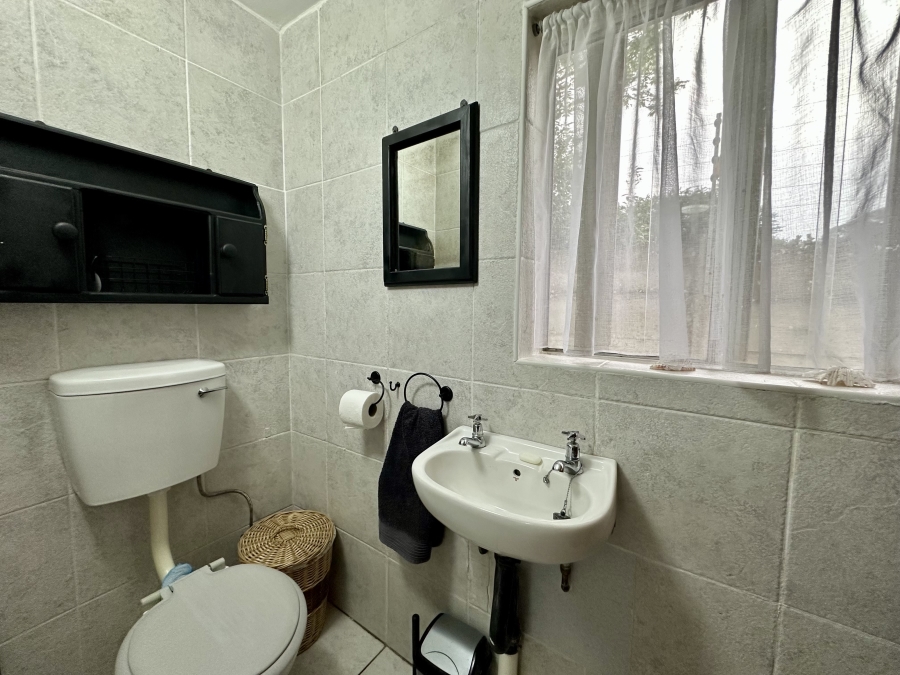 4 Bedroom Property for Sale in Meer En See KwaZulu-Natal