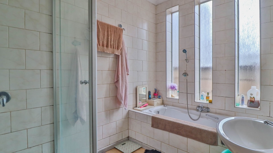 3 Bedroom Property for Sale in Prestbury KwaZulu-Natal
