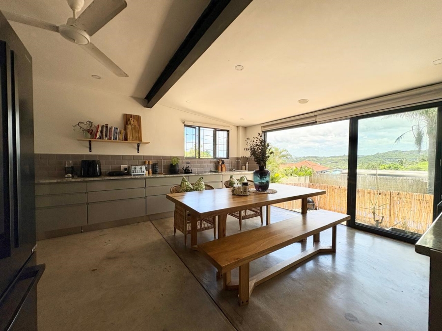 To Let 4 Bedroom Property for Rent in Sheffield Beach KwaZulu-Natal