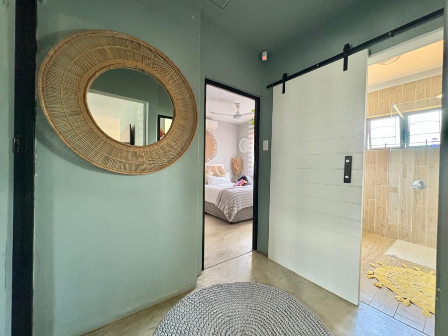 To Let 4 Bedroom Property for Rent in Sheffield Beach KwaZulu-Natal