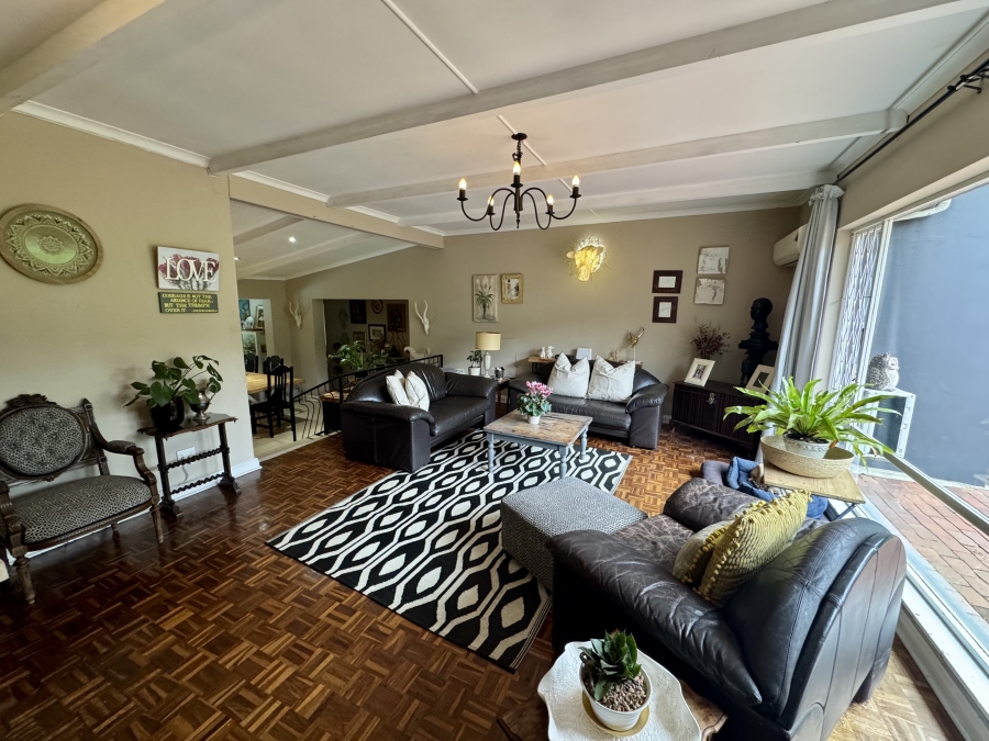 5 Bedroom Property for Sale in Hayfields KwaZulu-Natal