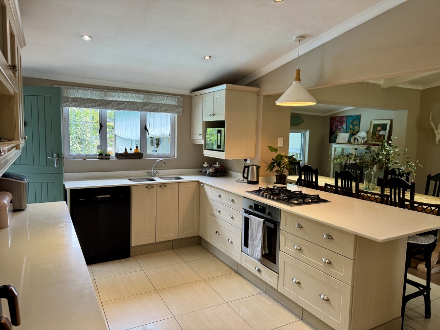 5 Bedroom Property for Sale in Hayfields KwaZulu-Natal