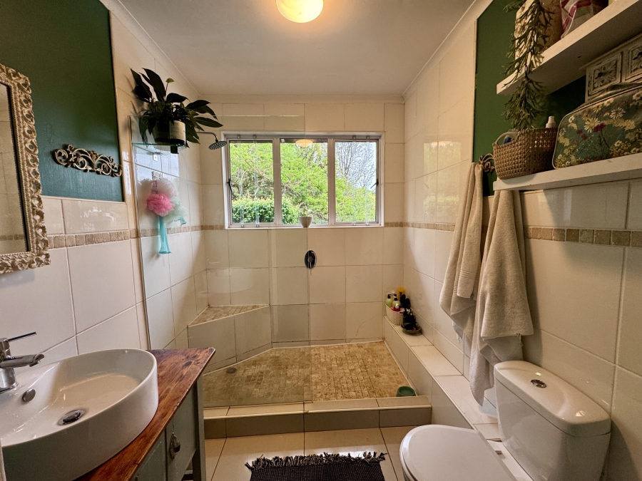 5 Bedroom Property for Sale in Hayfields KwaZulu-Natal