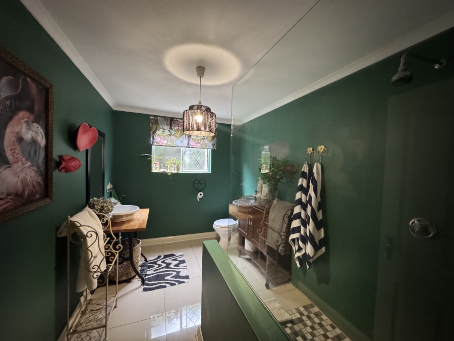 5 Bedroom Property for Sale in Hayfields KwaZulu-Natal