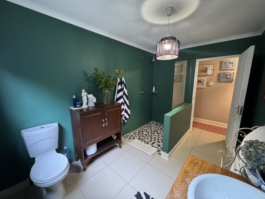 5 Bedroom Property for Sale in Hayfields KwaZulu-Natal