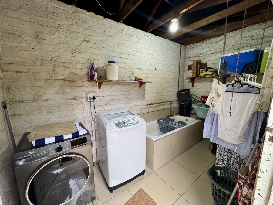 5 Bedroom Property for Sale in Hayfields KwaZulu-Natal