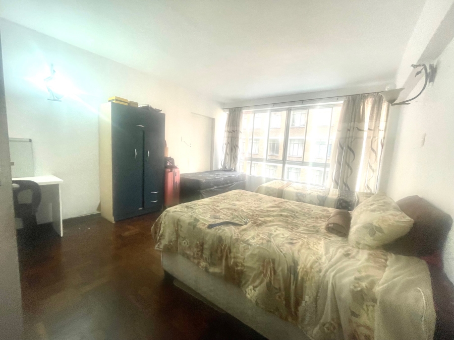 2 Bedroom Property for Sale in Durban Central KwaZulu-Natal
