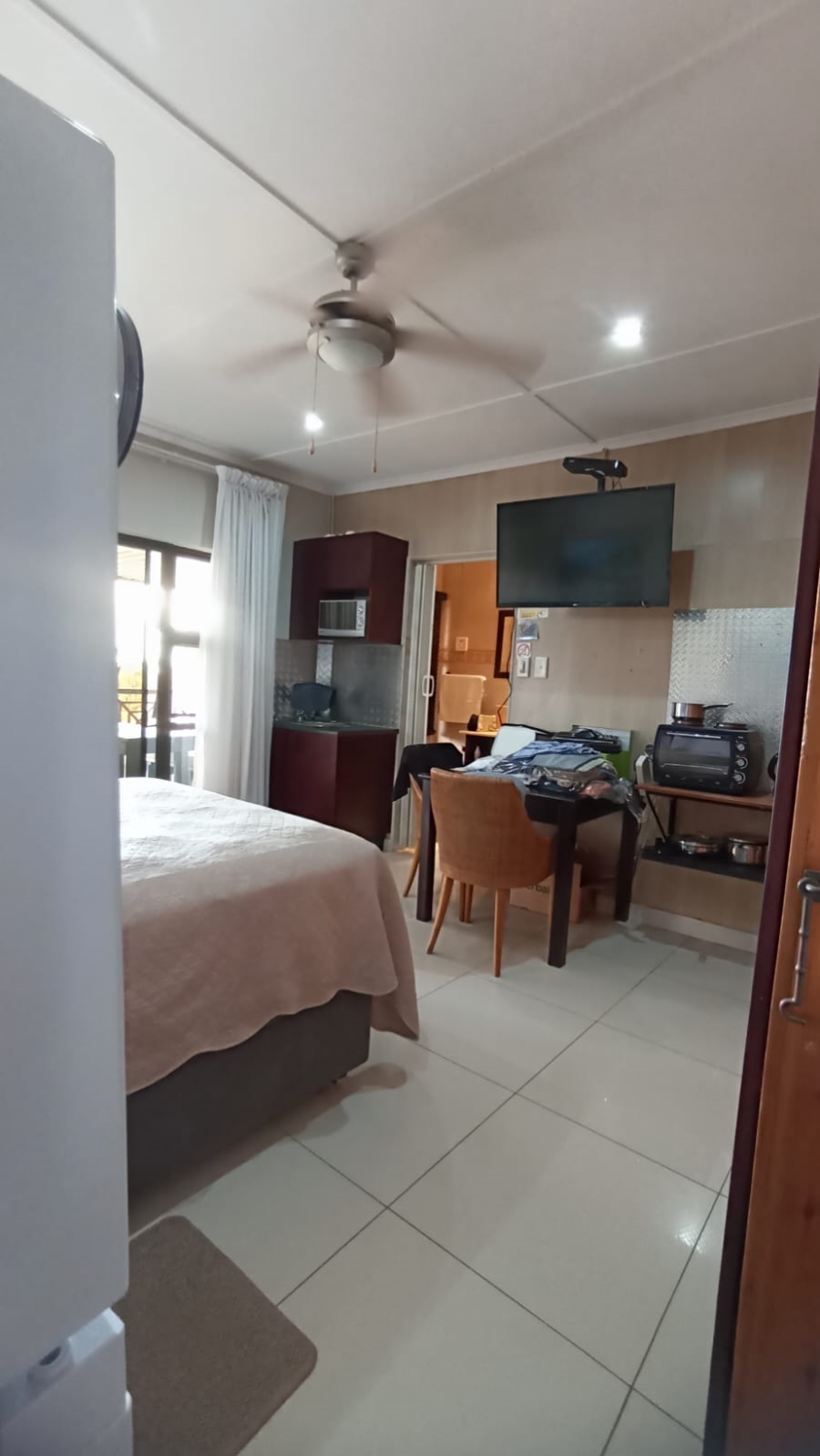 To Let 1 Bedroom Property for Rent in Umhlanga Ridge KwaZulu-Natal