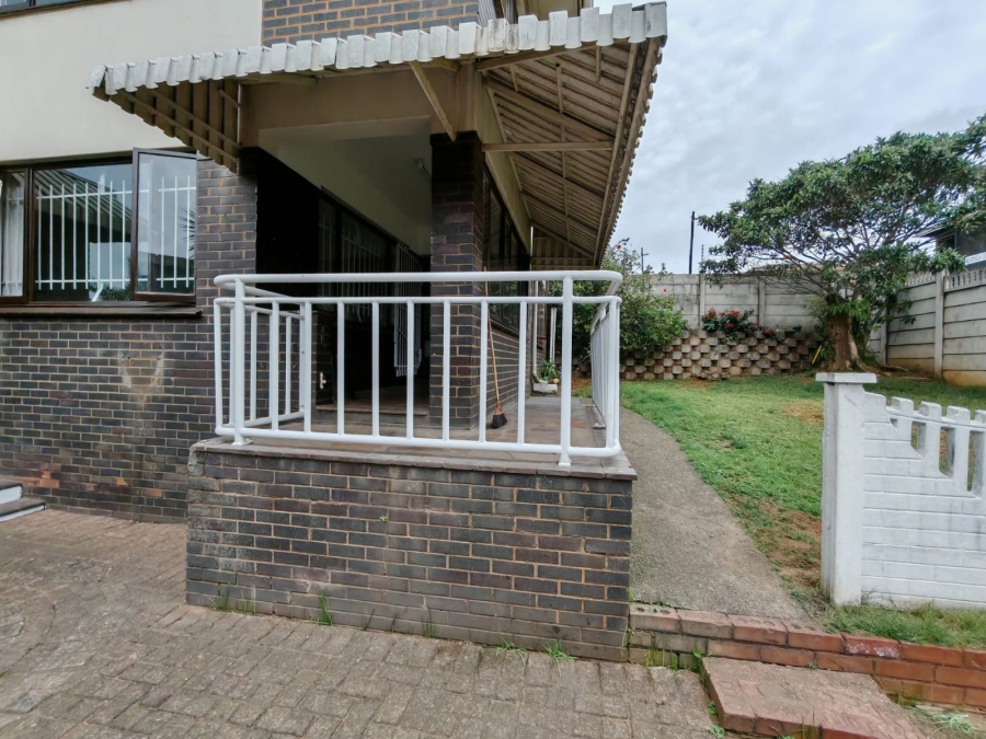 4 Bedroom Property for Sale in Wentworth KwaZulu-Natal