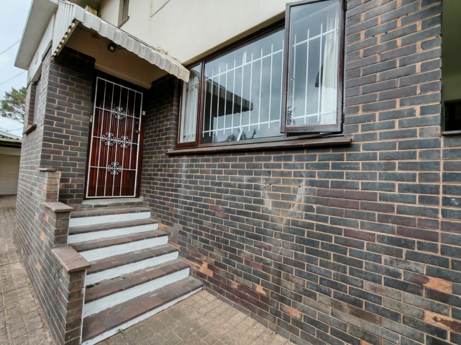 4 Bedroom Property for Sale in Wentworth KwaZulu-Natal