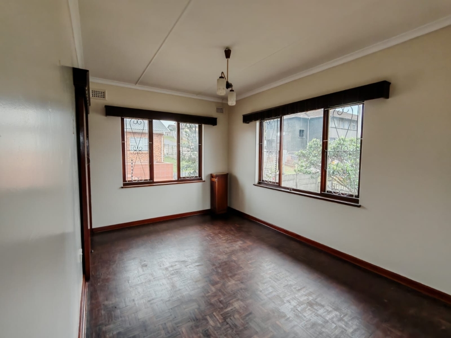 4 Bedroom Property for Sale in Wentworth KwaZulu-Natal