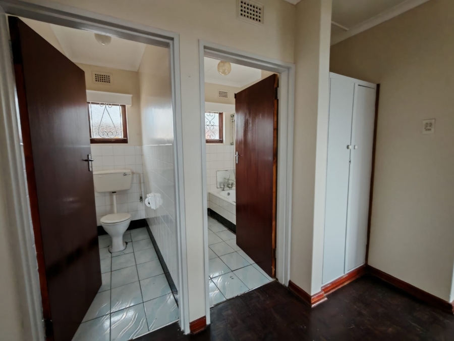 4 Bedroom Property for Sale in Wentworth KwaZulu-Natal