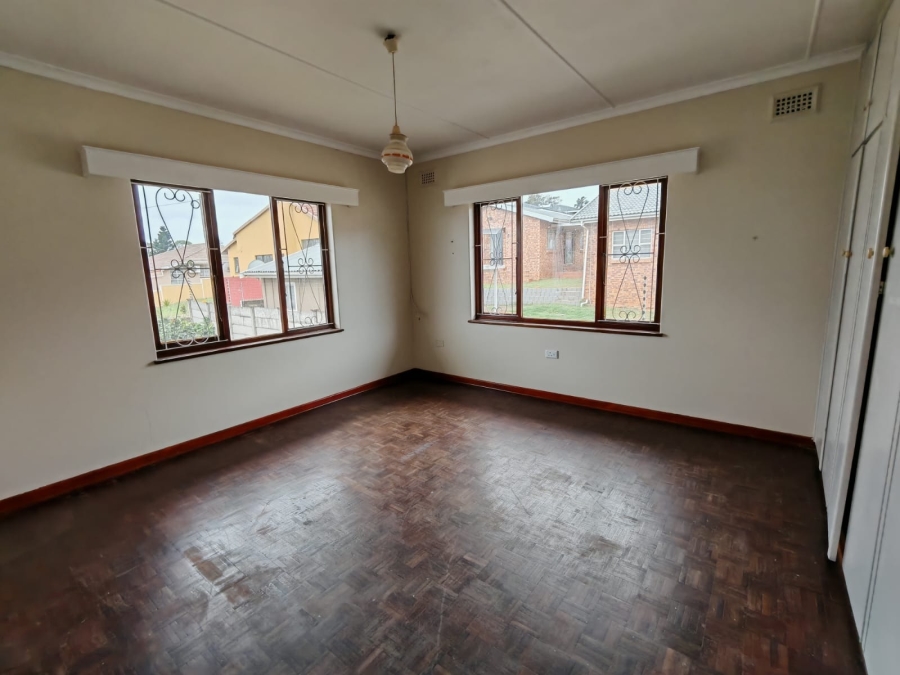 4 Bedroom Property for Sale in Wentworth KwaZulu-Natal