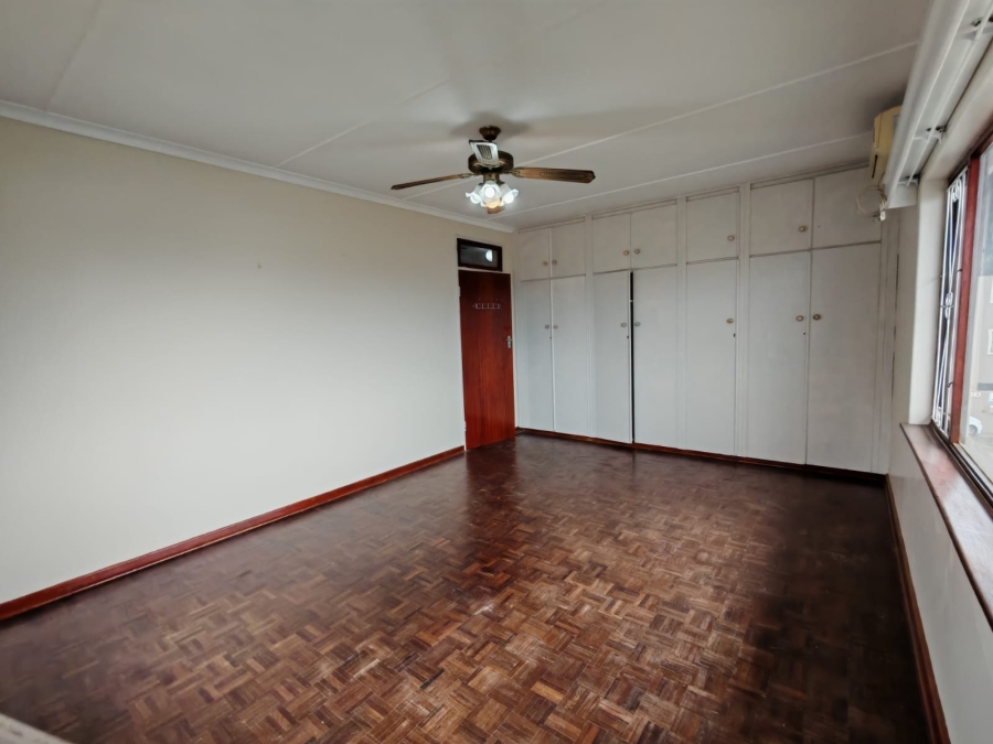 4 Bedroom Property for Sale in Wentworth KwaZulu-Natal