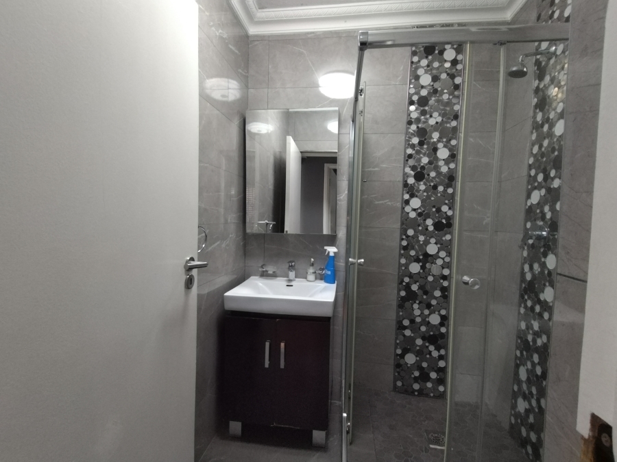 2 Bedroom Property for Sale in Glenwood KwaZulu-Natal