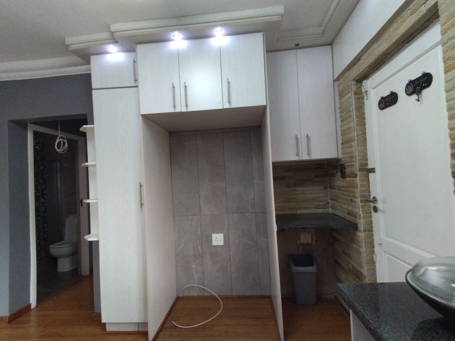 2 Bedroom Property for Sale in Glenwood KwaZulu-Natal