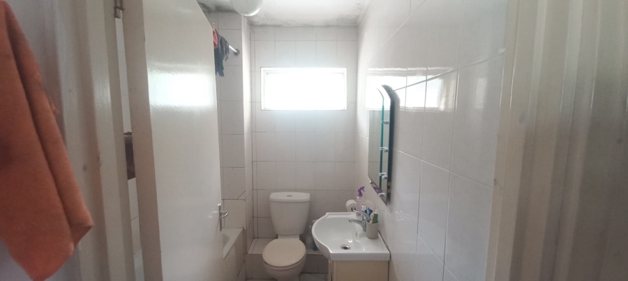 2 Bedroom Property for Sale in Morningside KwaZulu-Natal